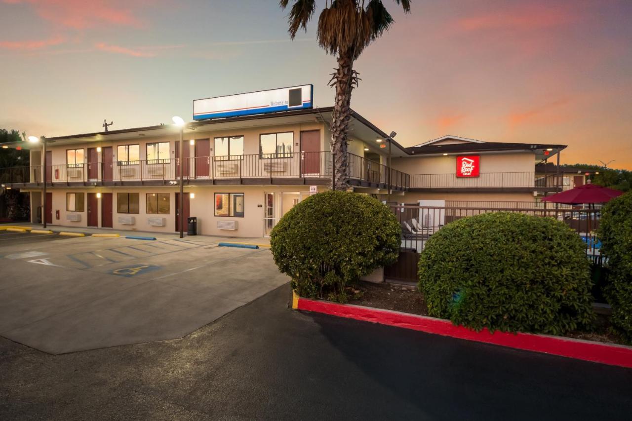 Red Roof Inn San Antonio E - Frost Bank Center Εξωτερικό φωτογραφία